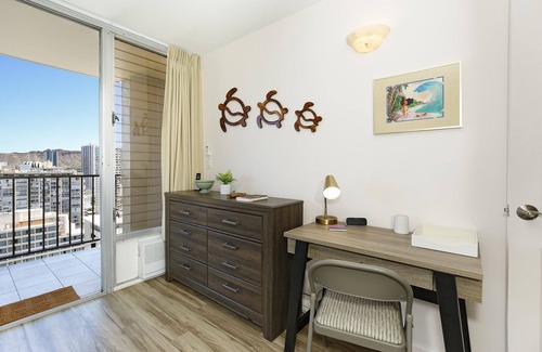 Waikiki Condo | Great for Families! Partial Ocean/Canal/Diamond Head Views! Pool/WiFi/Parking