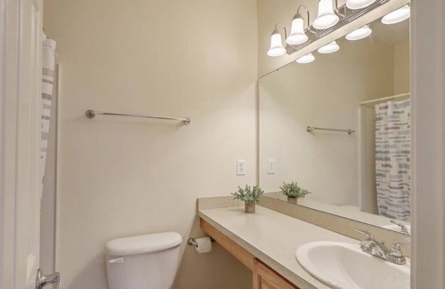 Santee Condo | Great for fishing, boating, golfing or just relaxing.