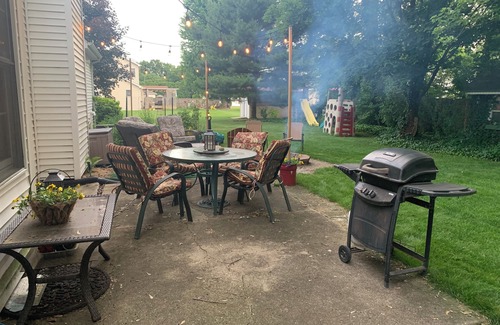 Mishawaka House | Great for Graduation! Close to ND…