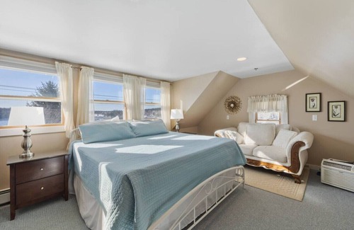 Southwest Harbor House | Great Harbor Inn Ellis Room 25