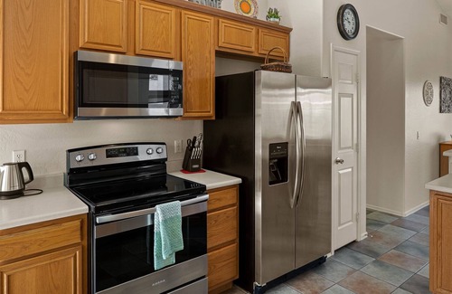 Cottonwood House | Great Home Located In Cottonwood! Community Pool & Hot Tub! - Trailblazer S129
