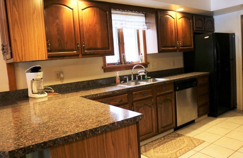 Stow House | Great house for rent in Wells Bay!