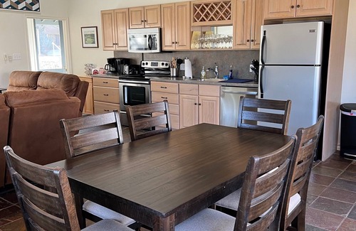 Kerrville House | Great house overlooking 18th hole at Riverhill Country Club, pet friendly