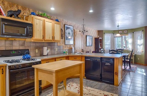 Angel Fire House | Great house two miles to the ski lift and closer yet to the golf course.