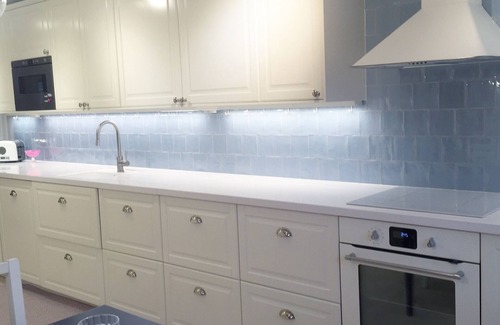 Nacka Municipality House | Great house with luxorious outdoor hot tub. Located in beautiful Saltsjöbaden.