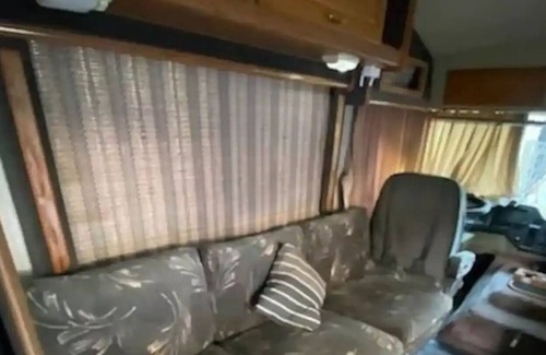 Los Gatos House | Great little RV nothing fancy comfy bed