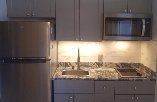 Lenox Park Condo | GREAT LOCATION- 1 BR/2 Bath Direct Oceanfront Condo- Free Wi-Fi new up date