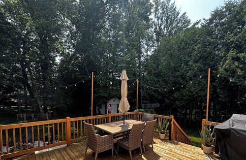 Geyser Crest House | Great location! A short trip to downtown Saratoga, Track and SPAC. Pet friendly!