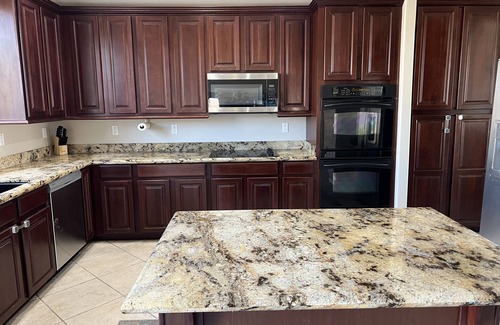 Rovey Farm Estates House | Great Location and Spacious Home