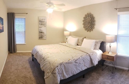 Cumberland Apartment | Great Location at Atlanta Braves Park. Comfy King Suite in your home away from home.