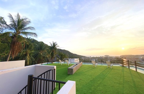 Kata Villa | Great Location, Awesome Sea Views and Sunsets!