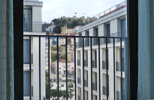 Mouraria Apartment | Great Location Castle Views And Parking