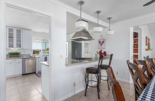 Temecula House | GREAT LOCATION! CLOSE TO PELTZER, LORIMAR, FAULKNER, LONG SHADOW WINERIES!