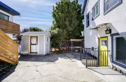 South Berkeley Apartment | Great Location! Comfy 3 beds! nr UCB/Freeway/Bart