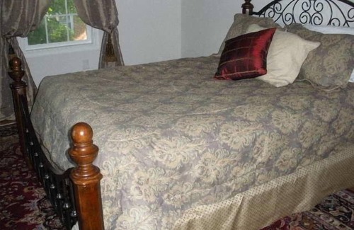 Pimmit House | Great location in Falls Church