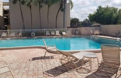 Ridge Wood Heights Apartment | Great location in Sarasota close to beaches