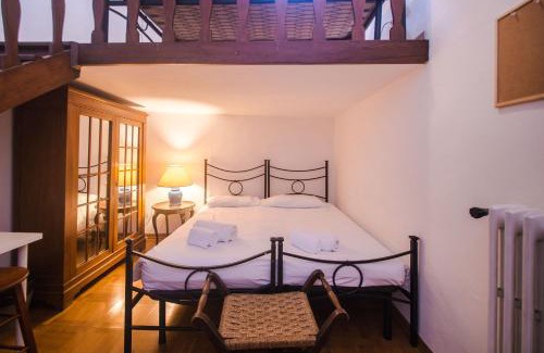 Oltrarno Apartment | Great Location Just Infront of Pitti Palace