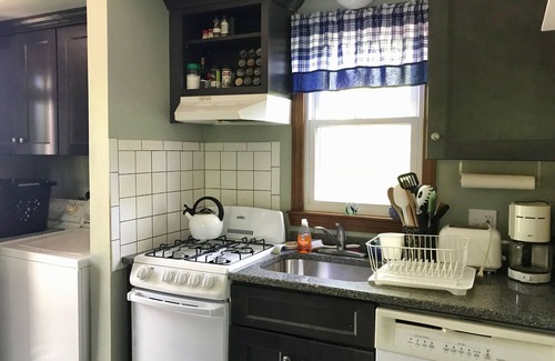 Eastham House | Great Location Near Cape Cod National Seashore