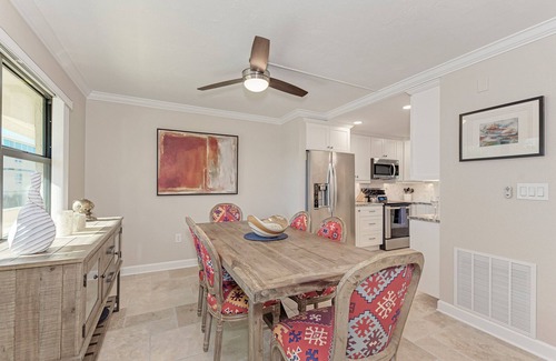 Siesta Key Condo | Great location on the Beach!nrenovated 2bd,2bth, Christmas week available!