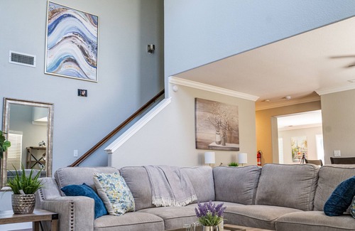 Raisin House | Great location pool house sleeps 12