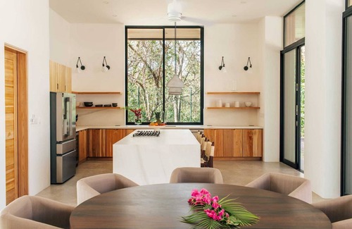 Playa Guiones Villa | Great Location! Private path to beach