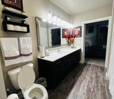 Dallas Apartment | Great Location to Hop on the Dart Train to the STATE FAIR OF TEXAS!