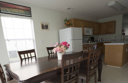 North Charleston House | GREAT LOCATION ! SPACIOUS 3bd/2.5bath House. (5 beds)