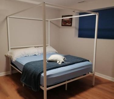 Sandy House | Great motherlaw apartments with your own entrance!