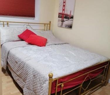 Sandy House | Great motherlaw apartments with your own entrance!