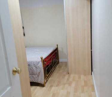 Sandy House | Great motherlaw apartments with your own entrance!