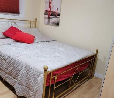 Sandy House | Great motherlaw apartments with your own entrance!