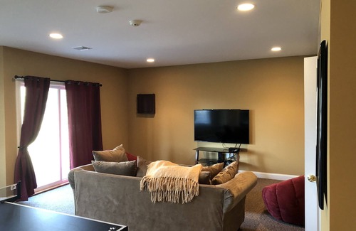 Pittsfield House | Great mountain getaway