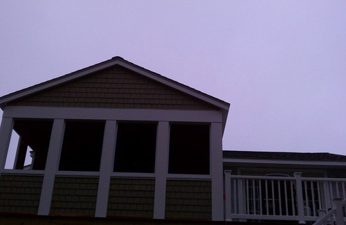 Bonnet Shores Cottage | Great Narragansett Location! Classic Beach Cottage. Short Walk to Kelly Beach.