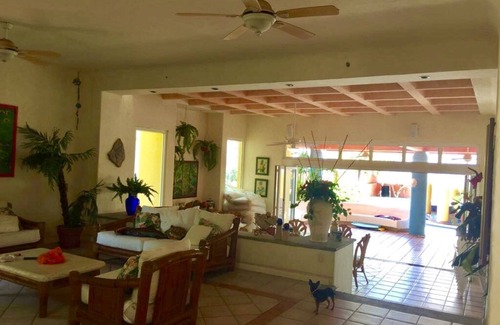 Puerto San Jose House | Great Ocean Front Home in Chulamar Guatemala CH011