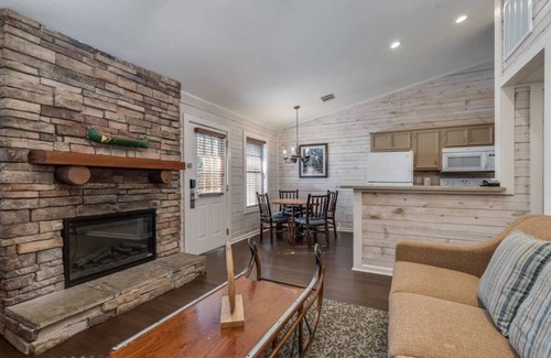 Conroe Apartment | Great place - 2BD + 2BA + Kitchen + Pool