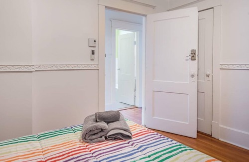 Hochelaga-Maisonneuve Apartment | Great Private Room - Lovely Montreal area