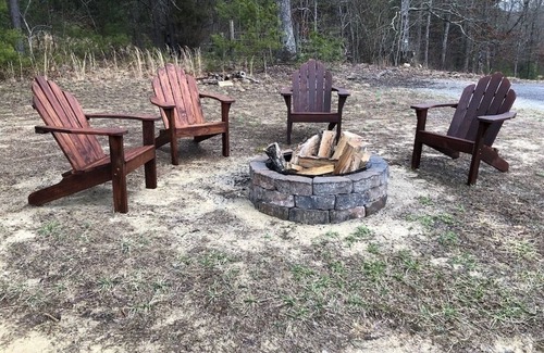 Spencer Cabin | Great rates for a 2B/2B cabin by Fall Creek Falls! Book your summer vacay now!n
