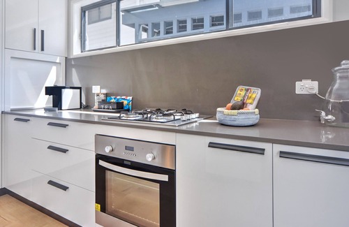 Currarong Apartment | Great rates for a Currarong luxury ground floor apartment.