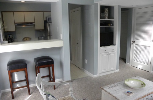Seabrook Island Condo | Great Rates! Screen Porch! Pool Just Steps Away!