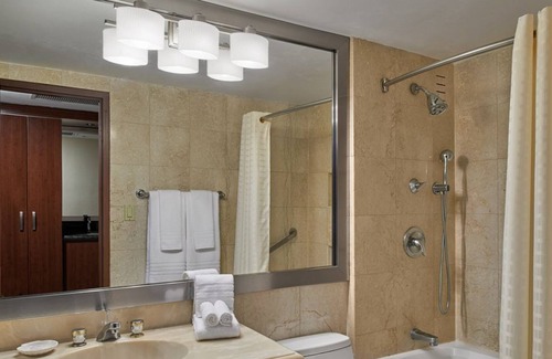 Sunny Isles Beach Resort | Great Relaxing Overnight Stay! Pet-friendly Property + Onsite Swimming Pools