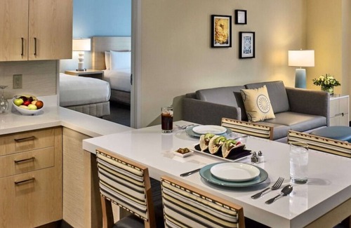Gwinnett Place House | Great Relaxing Overnight Stay! 4 Amazing units near Duluth History Museum