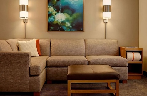 Gwinnett Place Apartment | Great Relaxing Overnight Stay! Spacious Unit. Minutes Away Gas South Arena!