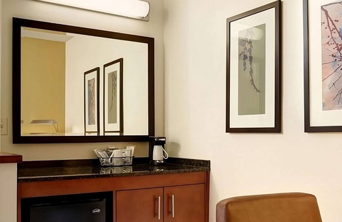 Gwinnett Place Apartment | Great Relaxing Overnight Stay! 4 Comfortable Units! Near McDaniel Farm Park!