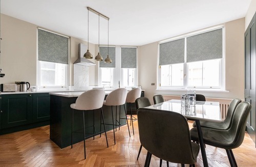 Bloomsbury Apartment | Great Russell Street by onefinestay