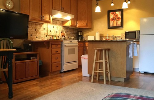 Truckee Condo | Great Ski in & Ski Out Northstar Condo