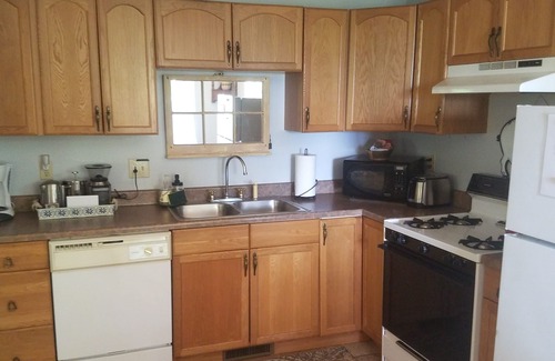 Franklin Cabin | Great Smoky Mountain cabin, hot tub, beautiful views