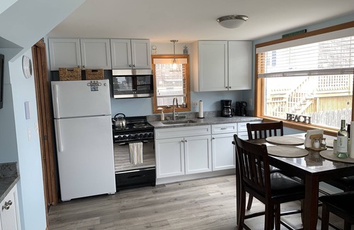 Ogunquit - Wells Cottage | Great Spot!nMoody Beach, PRIVATE BEACH!