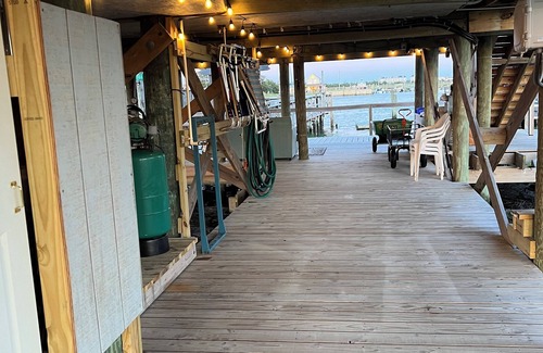 Green Creek House | Great Striper Fishing! Bay Front Cottage Enjoy your Private Dock.