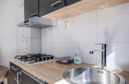 Apeldoorn Zuid Apartment | Great Studio Apartment/Outside Jacuzzi