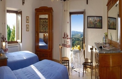 San Presto Villa | Great Umbria Scape headquarter!